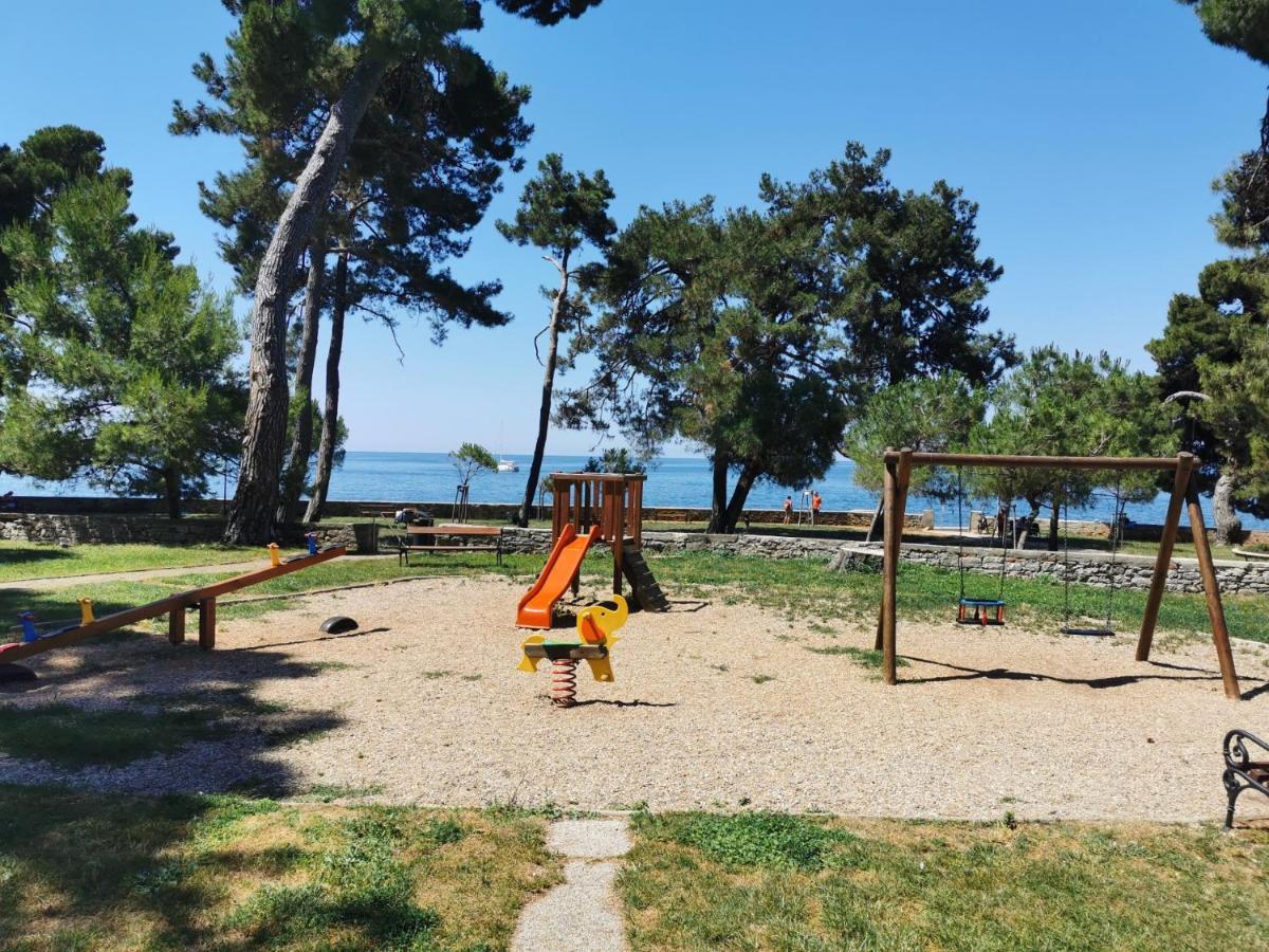 Lara Deluxe Superior 5 Star Apartment, Your Piece Of Heaven By The Sea & Park Novigrad Istria المظهر الخارجي الصورة