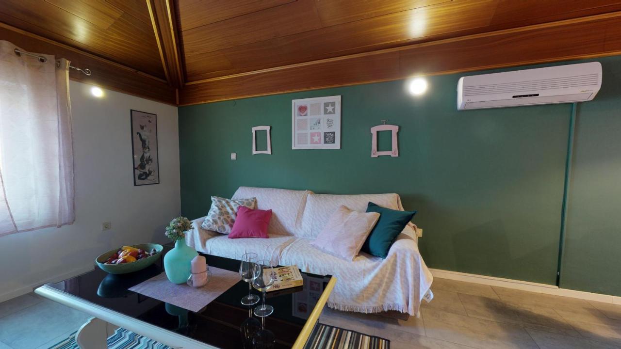 Lara Deluxe Superior 5 Star Apartment, Your Piece Of Heaven By The Sea & Park Novigrad Istria المظهر الخارجي الصورة